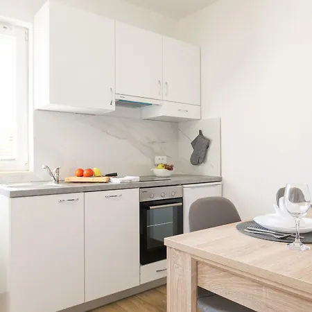 Apartment Maloa One Bedroom 2
